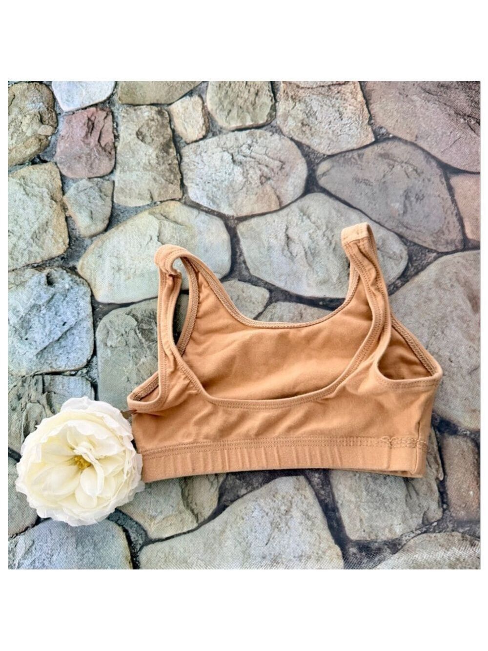 GK BEIGE SCOOP BACK SPORTS BRA-CHILD LARGE - Picture 4 of 4